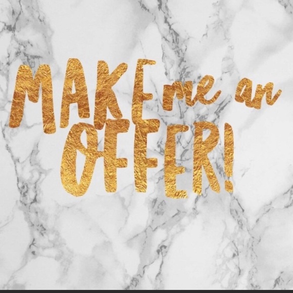 RESTOCK!! 🌟”Chic and Polished" Sunglasses - Picture 3 of 6